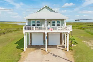 2631 Bluewater Hwy, Surfside Beach, TX 77541 - Photo 1