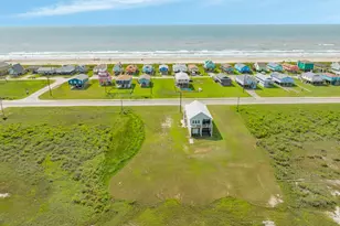 2631 Bluewater Hwy, Surfside Beach, TX 77541 - Photo 5