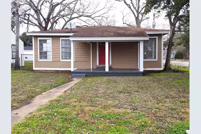 1302 W 6th St, Freeport, TX 77541 - Photo 1