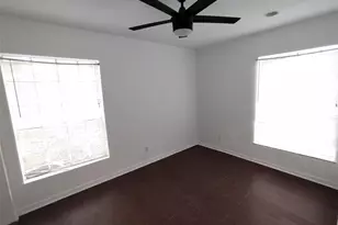 1302 W 6th St, Freeport, TX 77541 - Photo 11