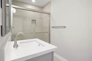 5343 Richmond Ave, Houston, TX 77056 - Photo 9