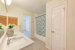 2915 Blue Mist Dr, Sugar Land, TX 77498 - Photo 9