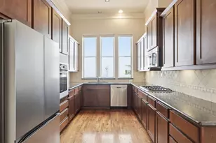 704 Paige St, Houston, TX 77003 - Photo 9