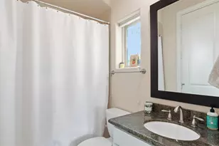 704 Paige St, Houston, TX 77003 - Photo 9