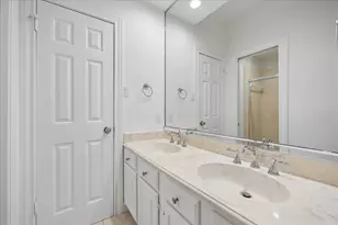 2214 Nantucket Dr, Houston, TX 77057 - Photo 29
