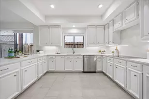 2214 Nantucket Dr, Houston, TX 77057 - Photo 11