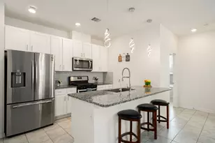 5022 Jonina Ln, Houston, TX 77048 - Photo 9