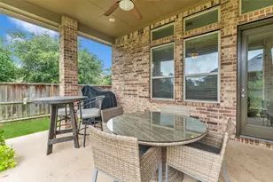 561 Rolling Brook Ln, Pinehurst, TX 77362 - Photo 7