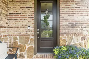 561 Rolling Brook Ln, Pinehurst, TX 77362 - Photo 9