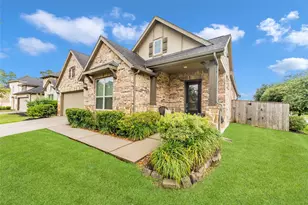 561 Rolling Brook Ln, Pinehurst, TX 77362 - Photo 1
