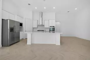 2919 Golden Isle Dr, Texas City, TX 77568 - Photo 13