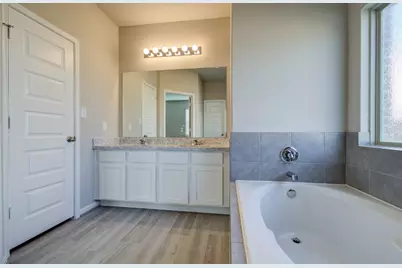 8403 Moonlight Bay Circle, Baytown, TX 77523 - Photo 17