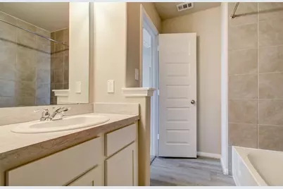 8403 Moonlight Bay Circle, Baytown, TX 77523 - Photo 27