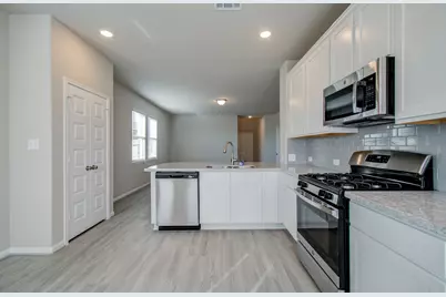 8403 Moonlight Bay Circle, Baytown, TX 77523 - Photo 13