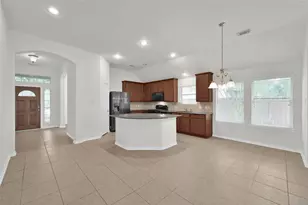 10 Barker Ridge Ct, Spring, TX 77382 - Photo 9