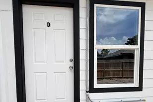 2909 King St, Houston, TX 77026 - Photo 5