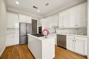 1933 Woodbury St, Houston, TX 77030 - Photo 13