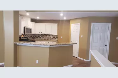 222 Canterbury Drive, Conroe, TX 77303 - Photo 5