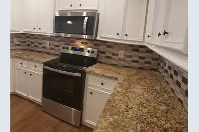 222 Canterbury Drive, Conroe, TX 77303 - Photo 7