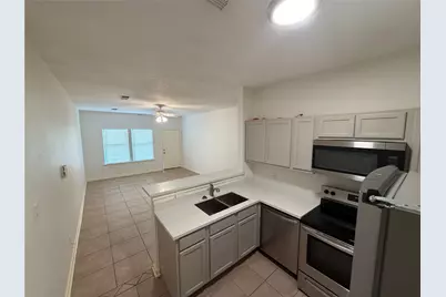 4516 White Rock Street #A, Houston, TX 77051 - Photo 5