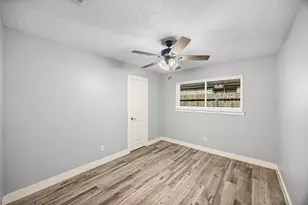 5923 Dee Dr, Pasadena, TX 77505 - Photo 13