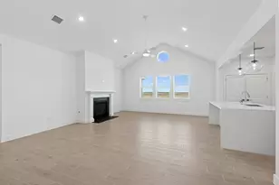 221 Dunovant Dr, Sealy, TX 77474 - Photo 7