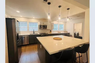 1 Marsh Millet Court, The Woodlands, TX 77380 - Photo 5
