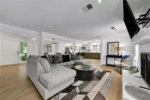 1 Marsh Millet Ct, The Woodlands, TX 77380 - Photo 7