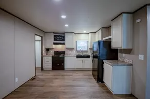 271 St Thomas Dr, Point Blank, TX 77364 - Photo 5