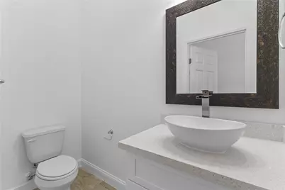 7805 Farnsworth Street, Houston, TX 77022 - Photo 15