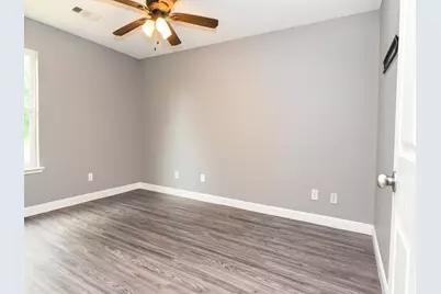 9835 Shive Drive, Houston, TX 77078 - Photo 11