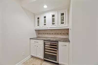 2425 Potomac Drive #B, Houston, TX 77057 - Photo 7