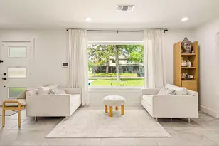 2102 Teague Rd, Houston, TX 77080 - Photo 9