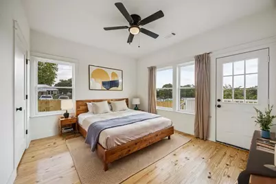425 N Holland, Bellville, TX 77418 - Photo 17
