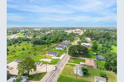 425 N Holland, Bellville, TX 77418 - Photo 37