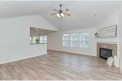4022 Mt Everest Way, Katy, TX 77449 - Photo 13