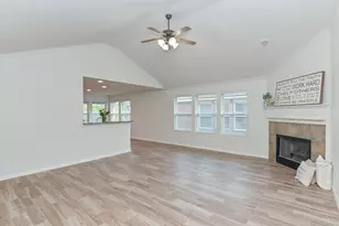 4022 Mt Everest Way, Katy, TX 77449 - Photo 13