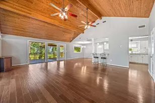 271 Jennings Ln, Livingston, TX 77351 - Photo 5