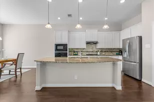 2314 Tobarra Ln, League City, TX 77573 - Photo 11