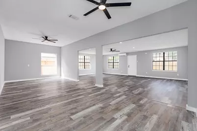 11527 Corola Trail Drive, Houston, TX 77066 - Photo 13