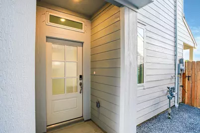 629 Seabreeze Drive, Kemah, TX 77565 - Photo 5