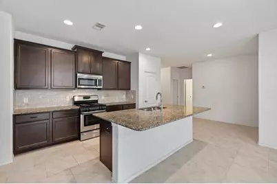138 Meadow Grove Drive, Conroe, TX 77384 - Photo 15