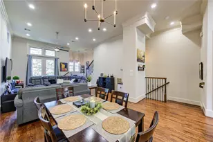 411 W 17th St, Houston, TX 77008 - Photo 1