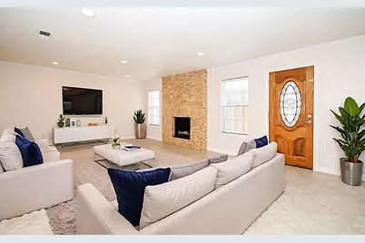 13240 Trail Hollow Drive #3240, Houston, TX 77079 - Photo 9