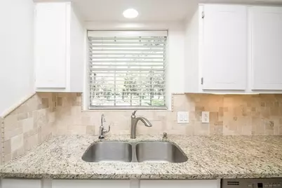 13240 Trail Hollow Drive #3240, Houston, TX 77079 - Photo 19