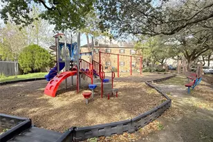 13240 Trail Hollow Dr, Houston, TX 77079 - Photo 45