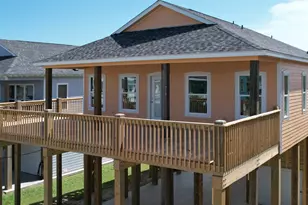 865 Palmetto Dr, Crystal Beach, TX 77650 - Photo 13