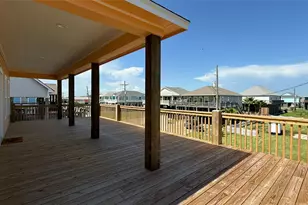 865 Palmetto Dr, Crystal Beach, TX 77650 - Photo 19