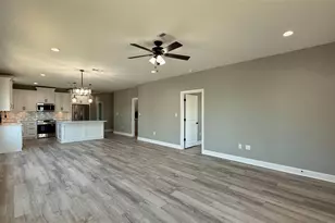 865 Palmetto Dr, Crystal Beach, TX 77650 - Photo 31