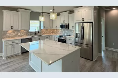 865 Palmetto Drive, Crystal Beach, TX 77650 - Photo 3
